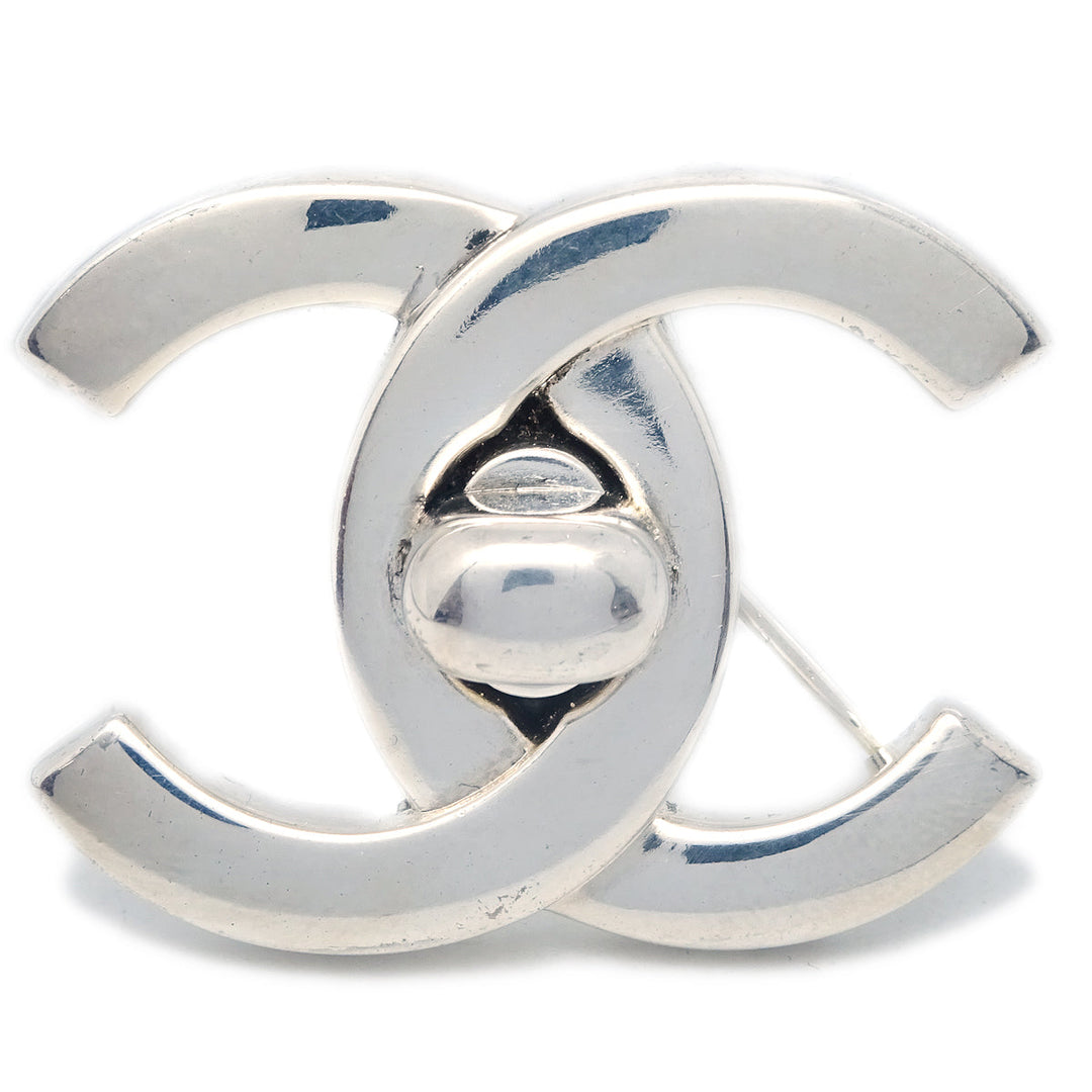 Top Quality Chanel Turnlock Brooch Pin Silver Large 96P