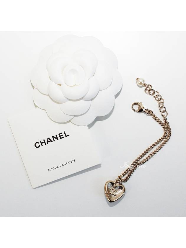 CC Heart Crystal Pendant Bracelet Gold Chanel