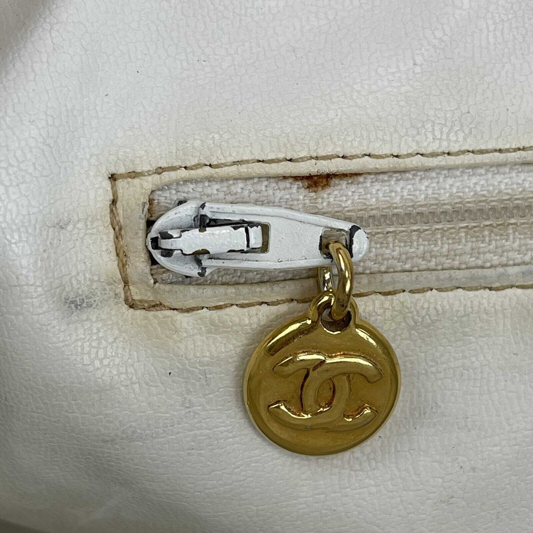 Chanel - Vintage 1994 White Leather Small Chevron Tote / Shoulder Bag