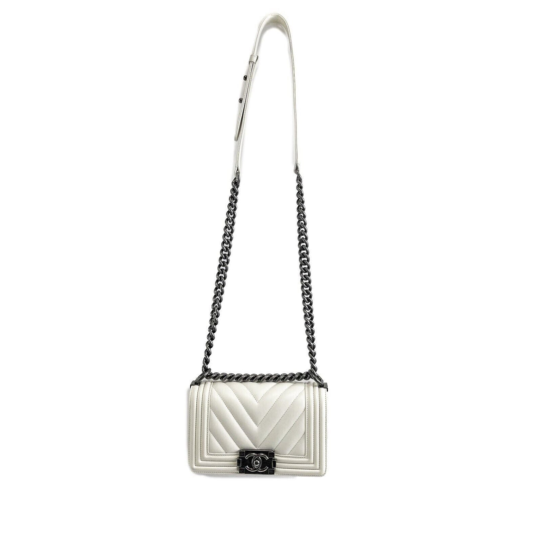 Chanel Boy New Chevron Quilted White Shoulder Bag Mini