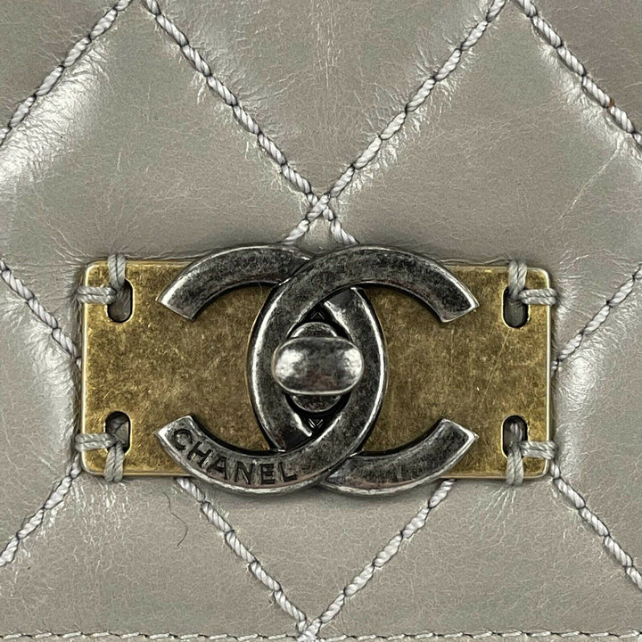 Top Quality Chanel - Glazed Calfskin Quilted Medium Day Trip New Bag - Crossbody