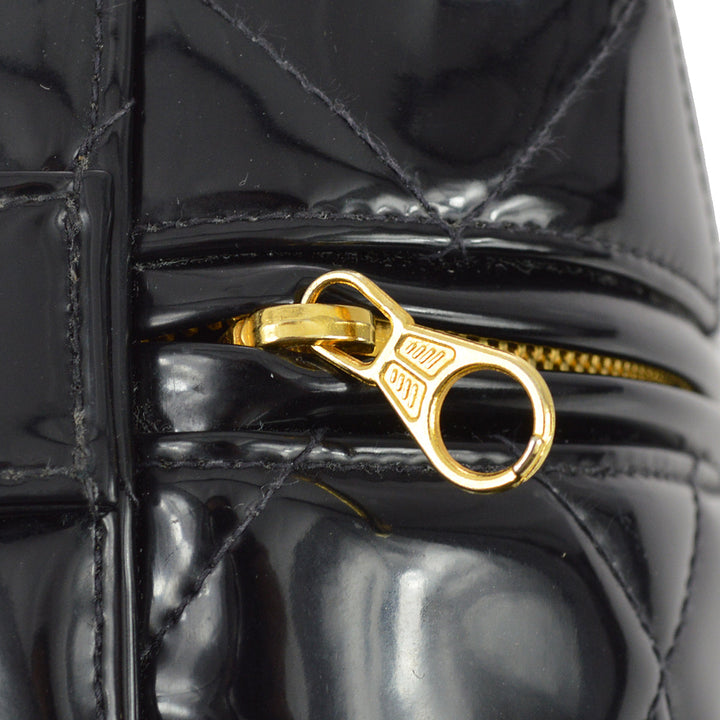 Top Quality Chanel 1994-1996 Black Patent Leather Heart Mirror Vanity Handbag
