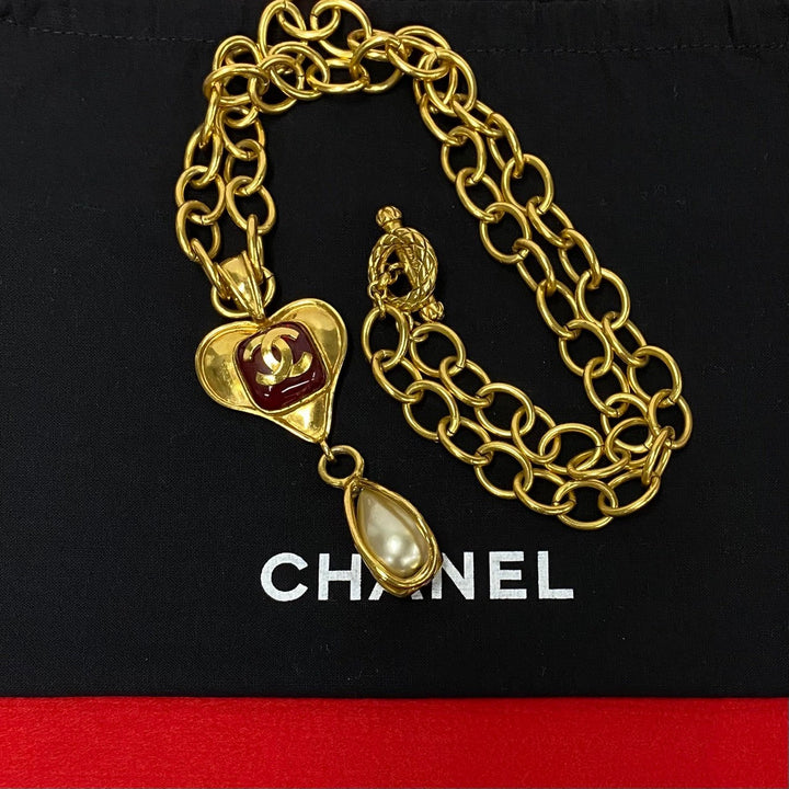 Top Quality Chanel Vintage Heart Pearl Necklace Pendant