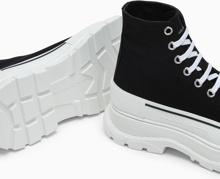 TREAD SLICK BOOTS
