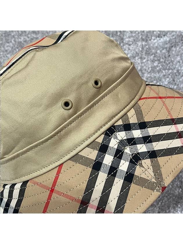 Burberry Check Pattern Bucket Hat Beige