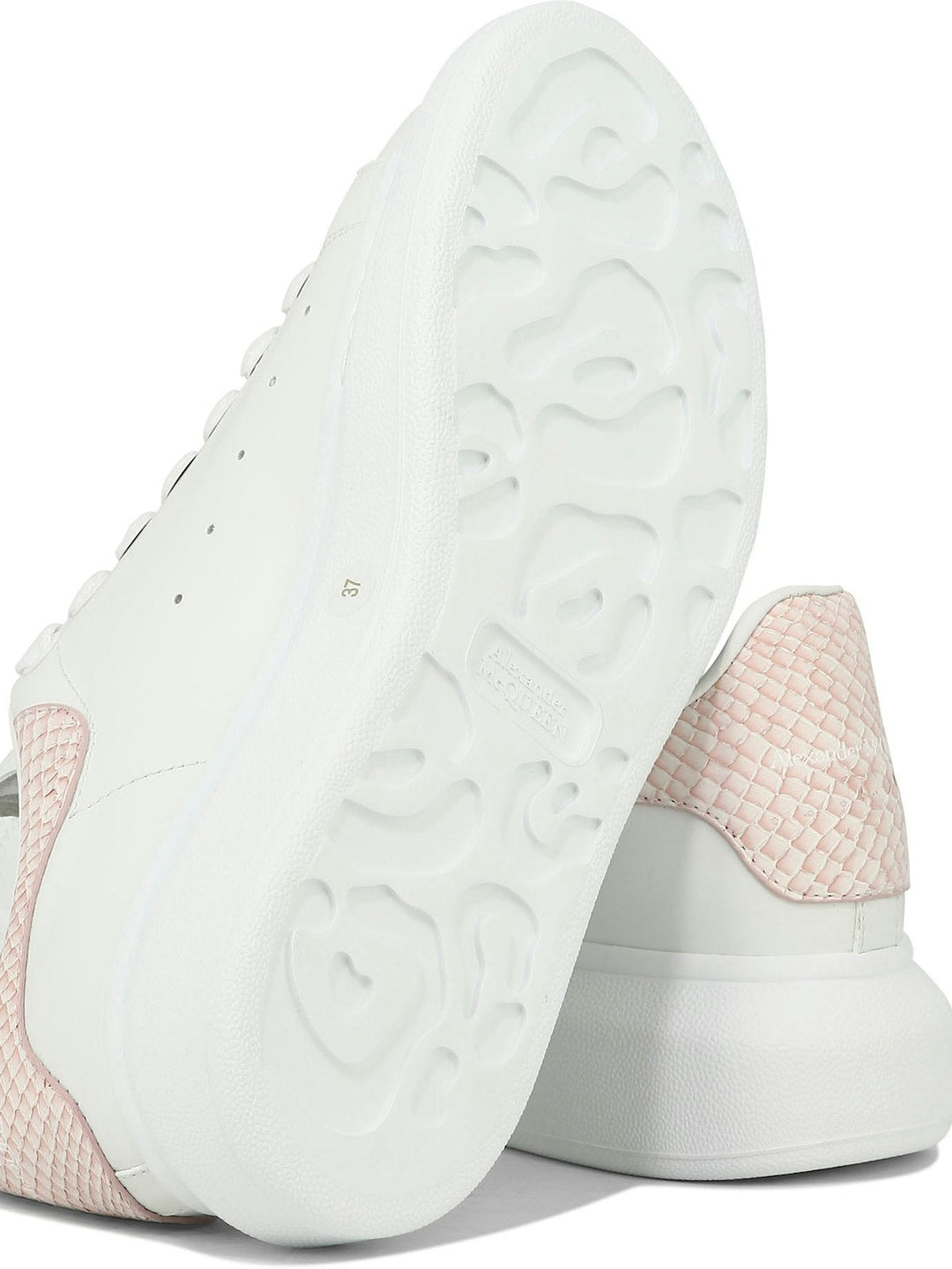 "NEW TECH" SNEAKERS