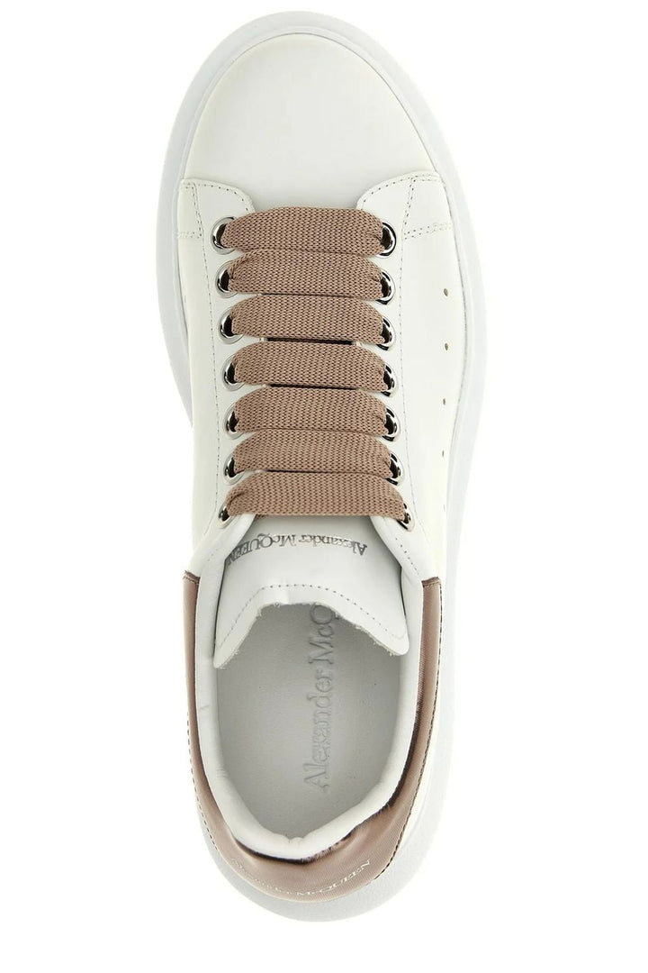 OVERSIZED SNEAKER