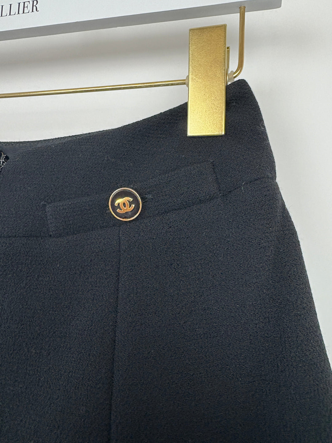 Top Quality Chanel Black Pleated Panel Skirt with Gold CC Back Pocket Button Detail Size FR 36/38 (UK 8-10)