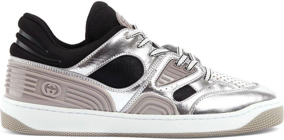 ELEVATE ANY LOOK WITH THIS METALLIC-LEATHER SNEAKER.