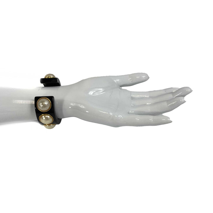Chanel - Vintage Large Pearl Resin Cuff - Black - Bracelet
