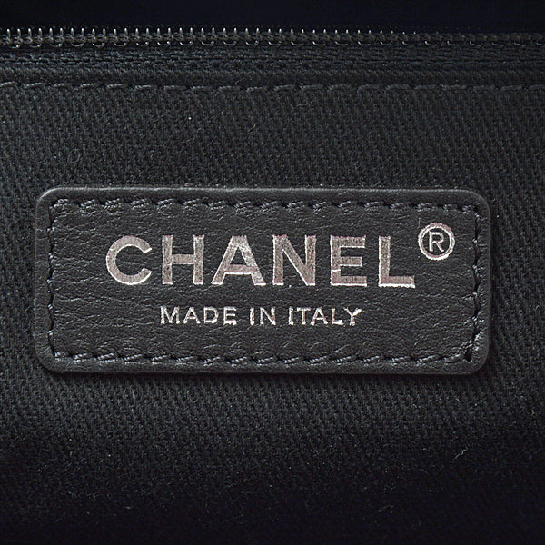 Top Quality Chanel Navy Medium Tote Bag A67001