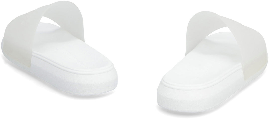 LOGO DETAIL RUBBER SLIDES