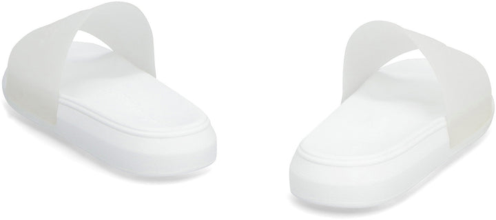 LOGO DETAIL RUBBER SLIDES