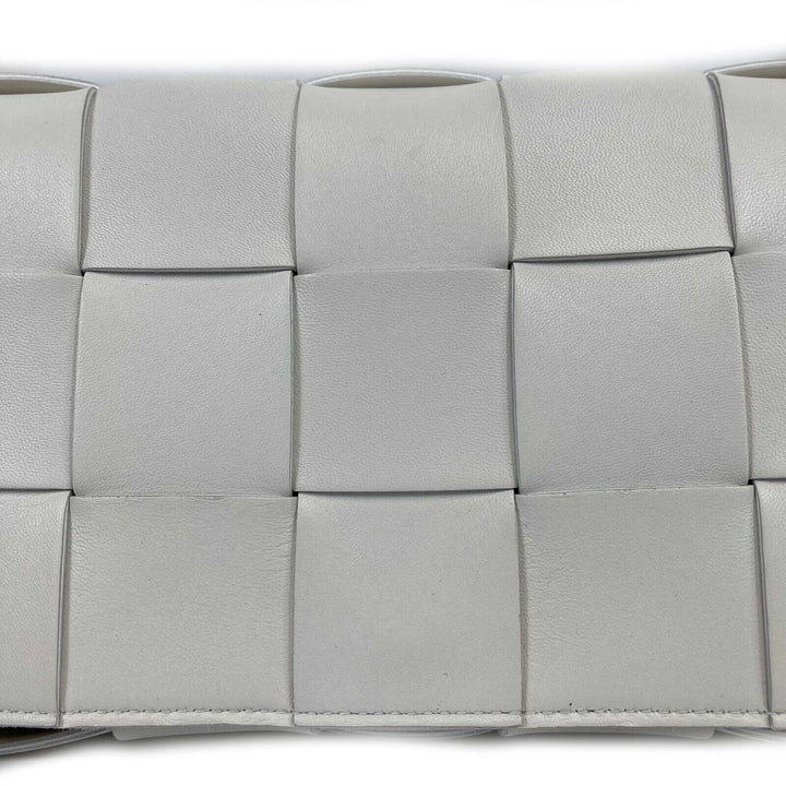 Bottega veneta - Off White Intrecciato-Woven Cassette Lambskin Shoulder Bag