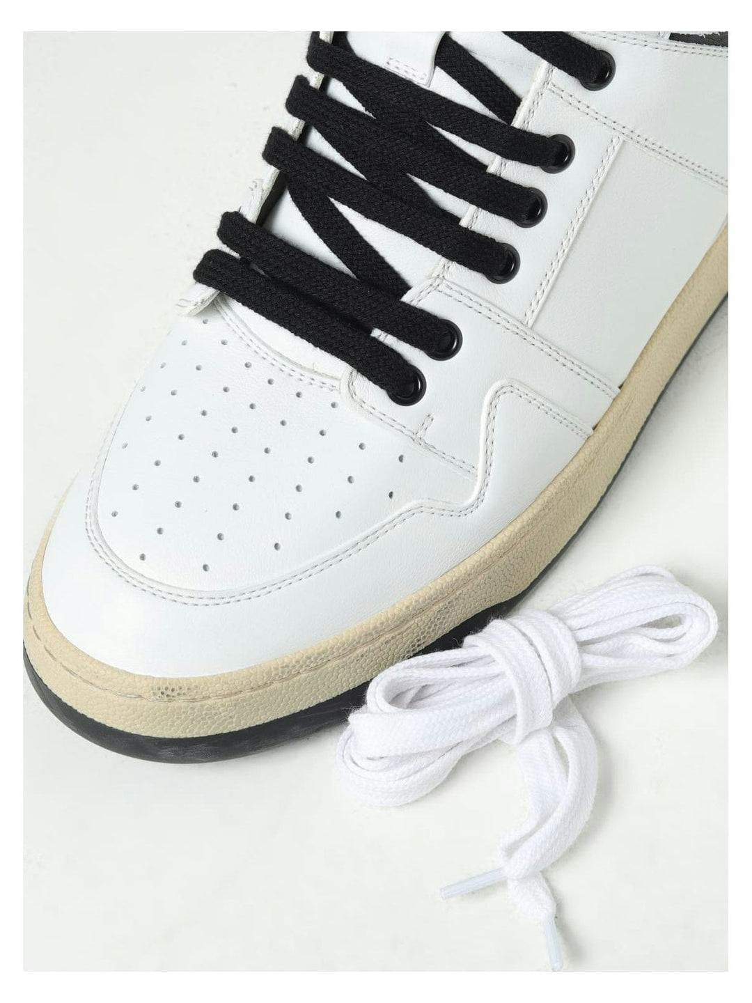LAX MID TOP SNEAKER GREENWICH