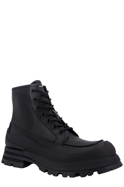 SNEAKER