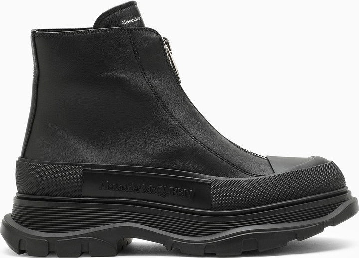 BLACK ZIP TREAD SLICK BOOT