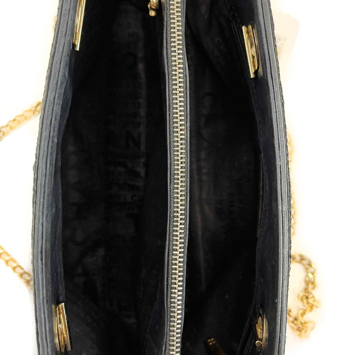 Chanel - Multicolor Knit Needlepoint Patchwork CC Shoulder Bag