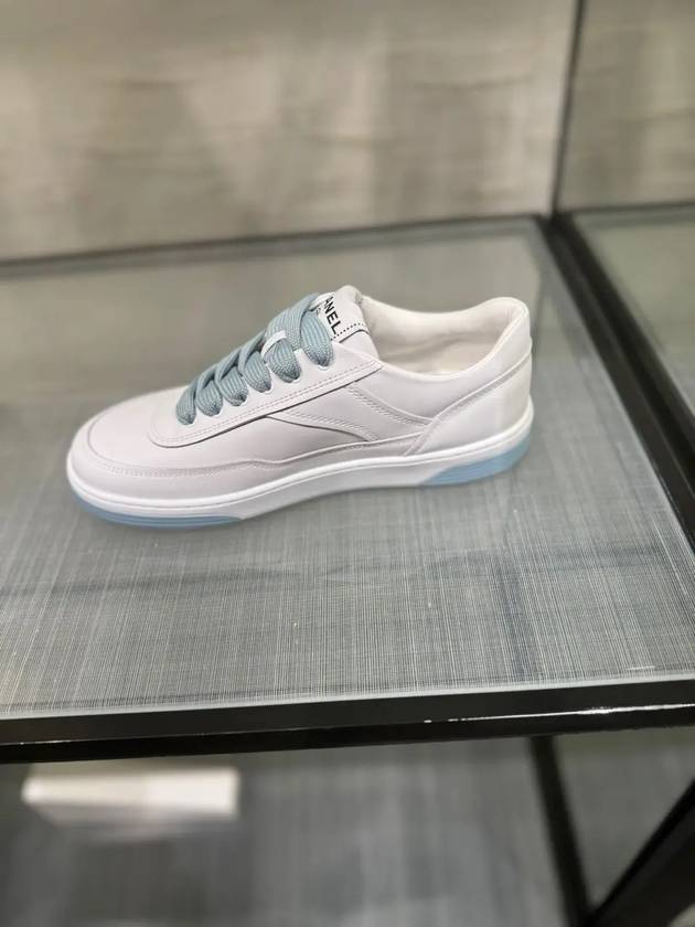 Calfskin Low Top Sneakers White Chanel