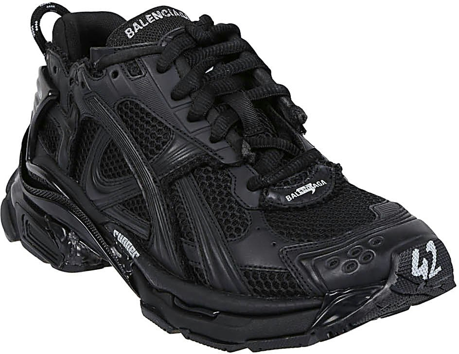 RUNNER SNEAKERS