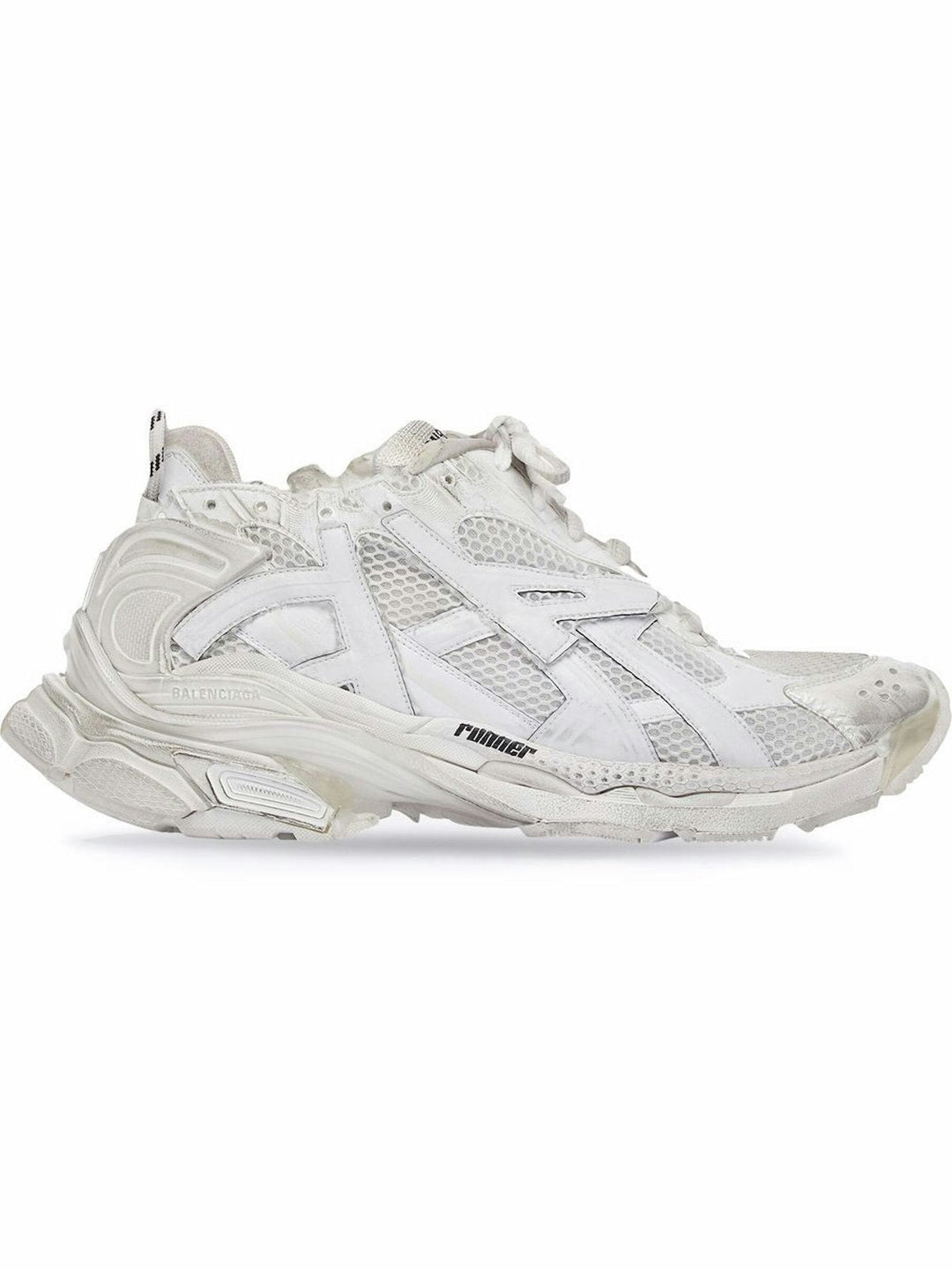 RUNNER SNEAKERS