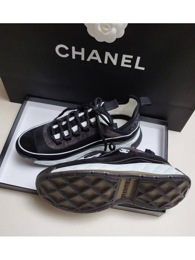Fabric Suede Calfskin Low-Top Sneakers Dark Grey Chanel