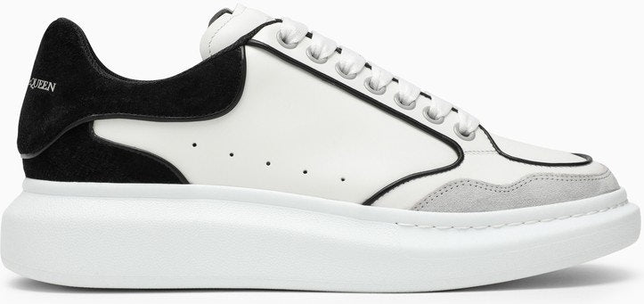 WHITE/BLACK OVERSIZE SNEAKER