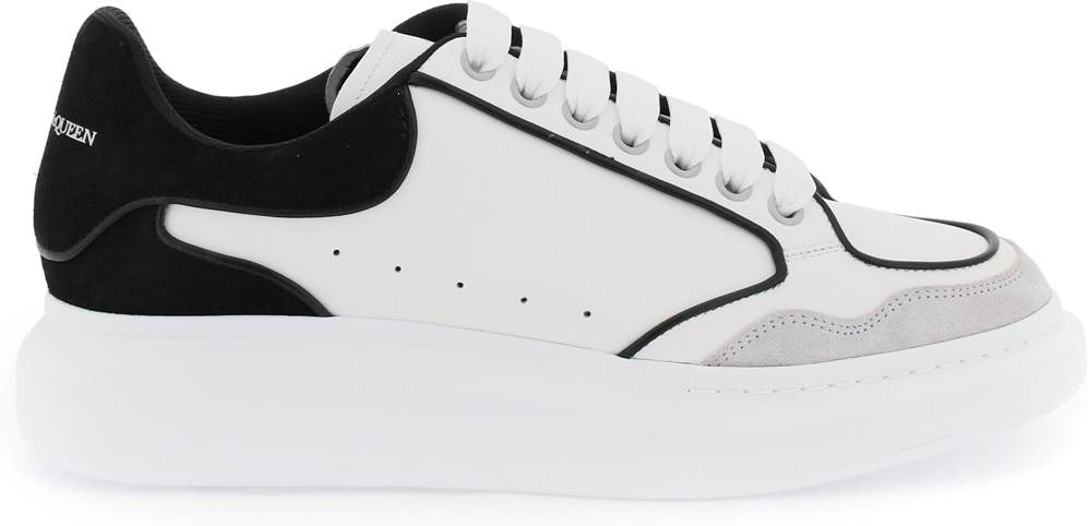 WHITE/BLACK OVERSIZE SNEAKER