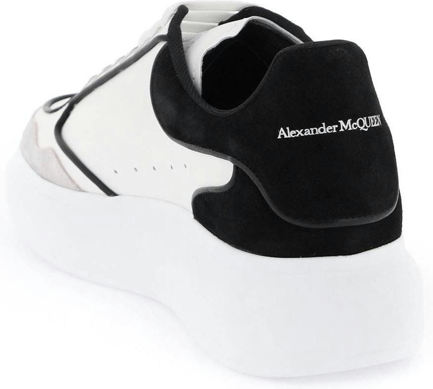 WHITE/BLACK OVERSIZE SNEAKER