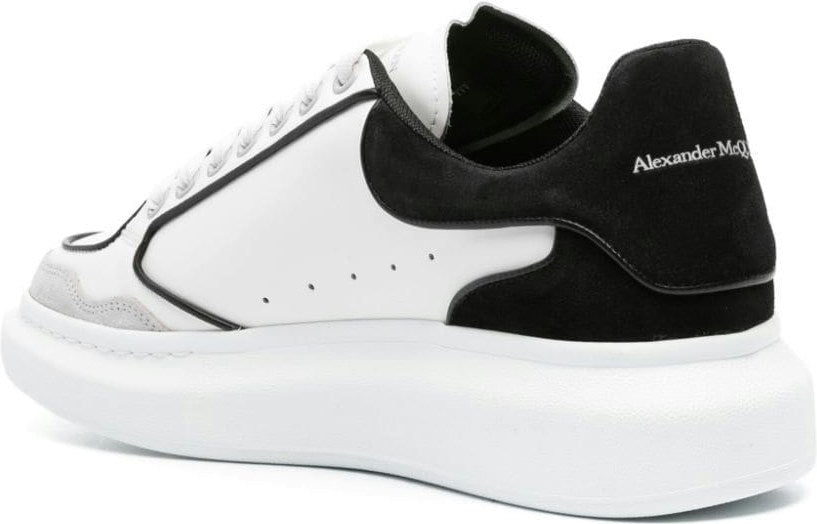 OVERSIZED LEATHER SNEAKERS