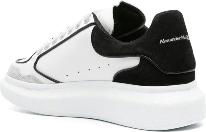 OVERSIZED LEATHER SNEAKERS