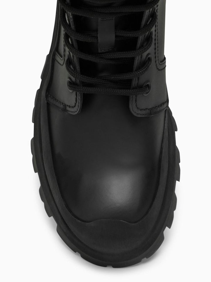 WANDER LEATHER LACE-UP BOOTS