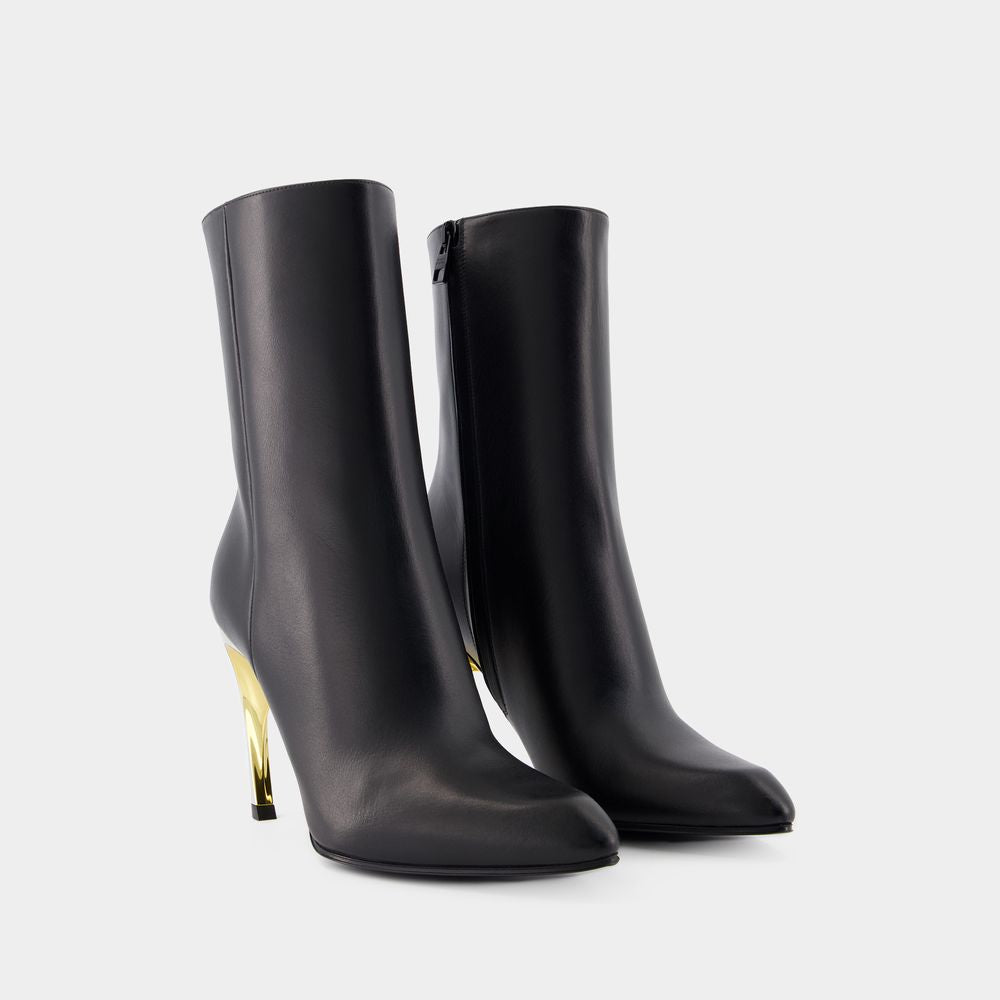 SEAL ANKLE BOOTS
