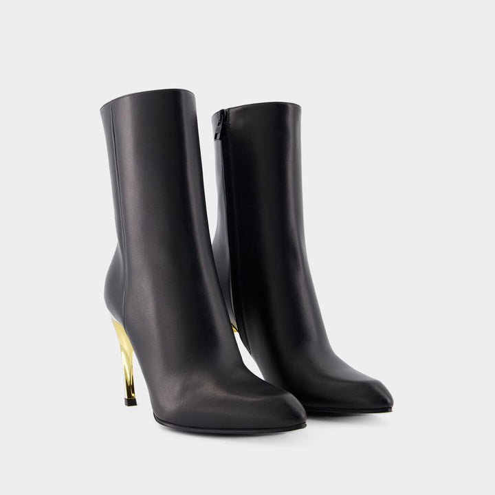 SEAL ANKLE BOOTS