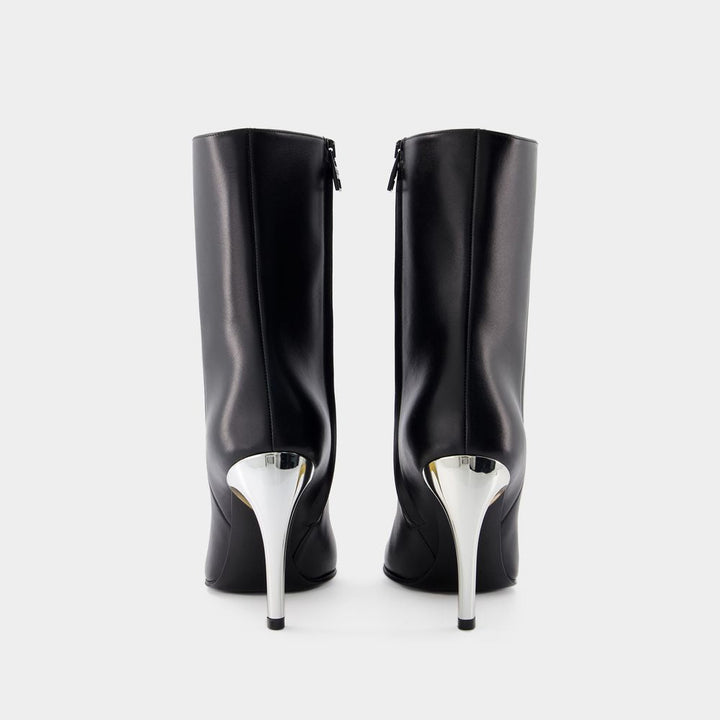 SEAL ANKLE BOOTS
