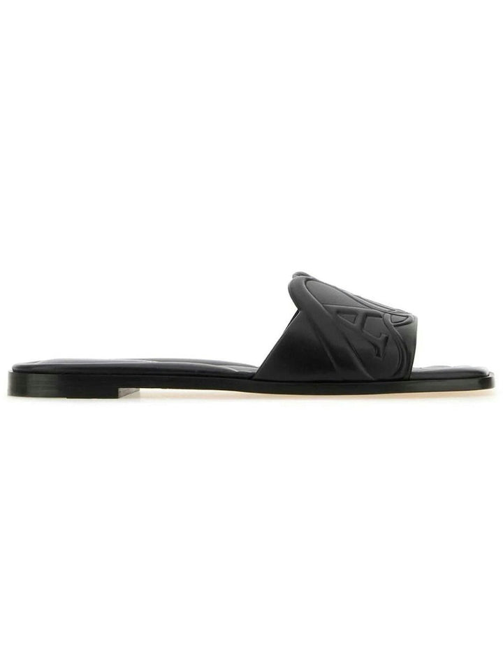 LEATHER SLIDES WITH EMBOSSED SEAL LOGO
