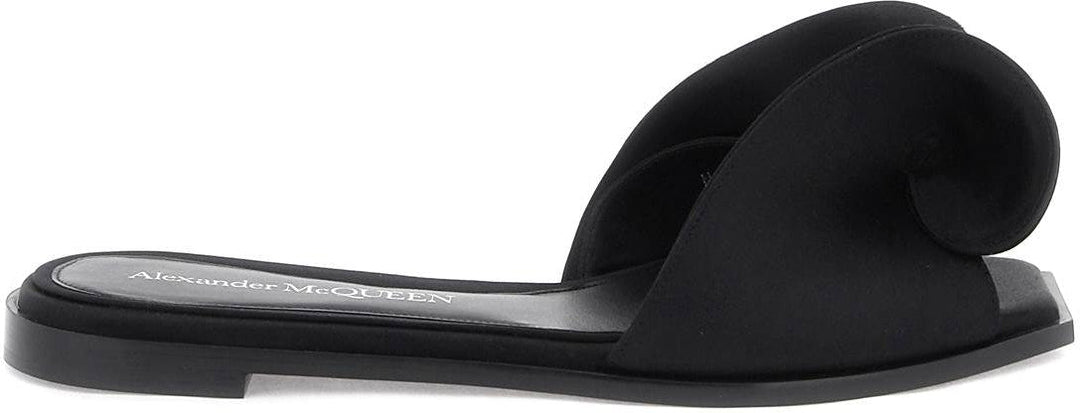 SLIDES WITH SILK DETAIL