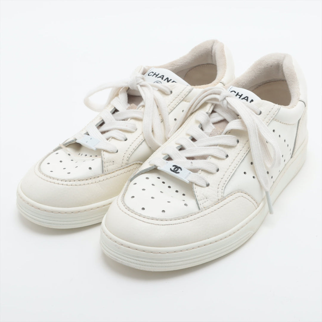 Top Quality Chanel Coco Leather Trainers 38  White G38808