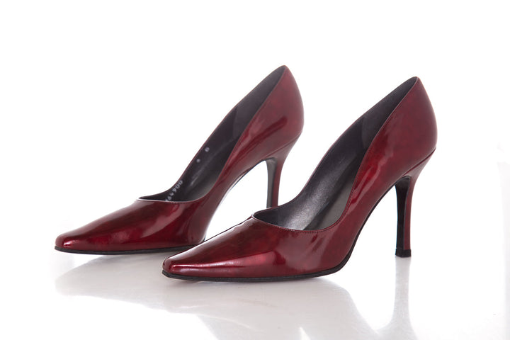 Stuart Weitzman Burgundy Patent Leather Heels SZ 6