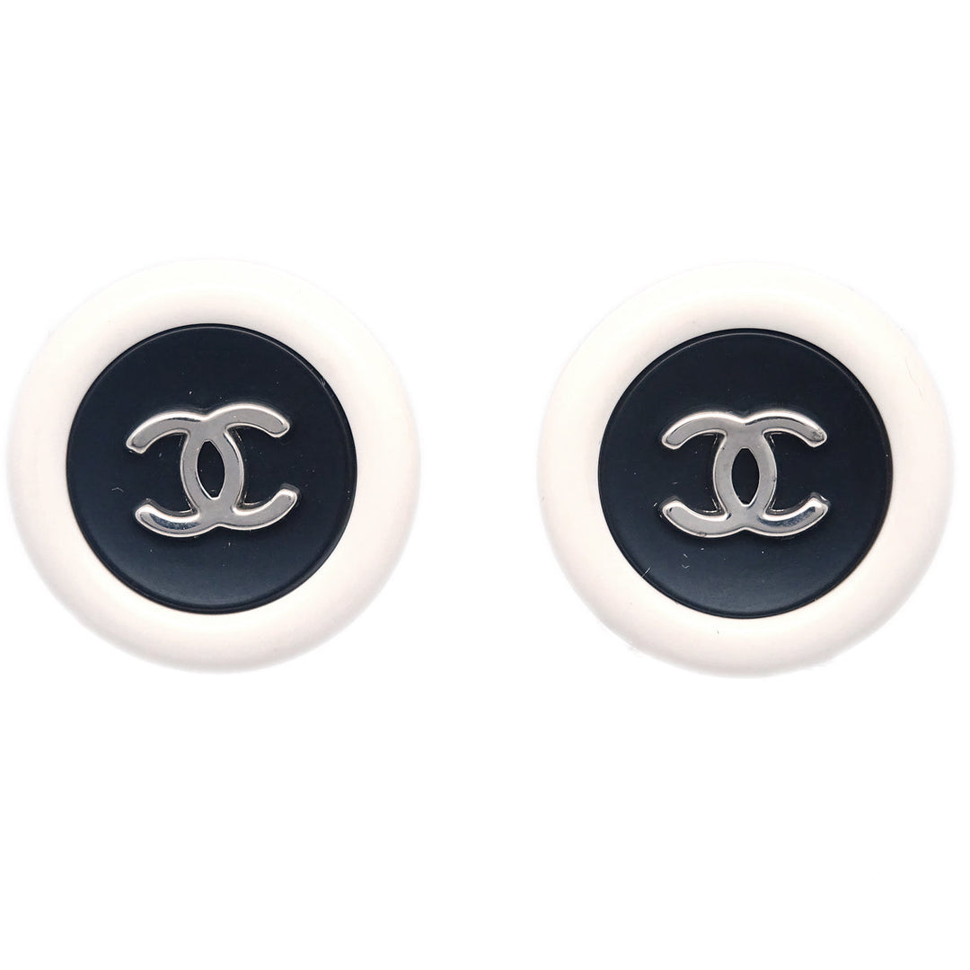 Top Quality Chanel White Button Earrings Clip-On 96P