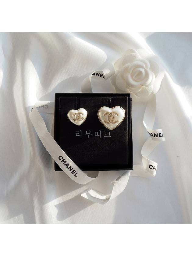 Double Heart Brooch Set White Chanel