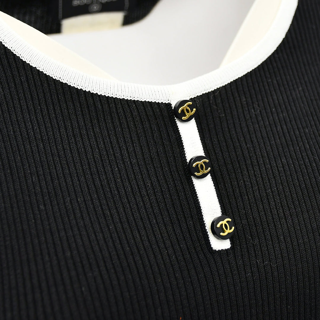 Top Quality Chanel Spring 1995 T-shirt Black 95P #42