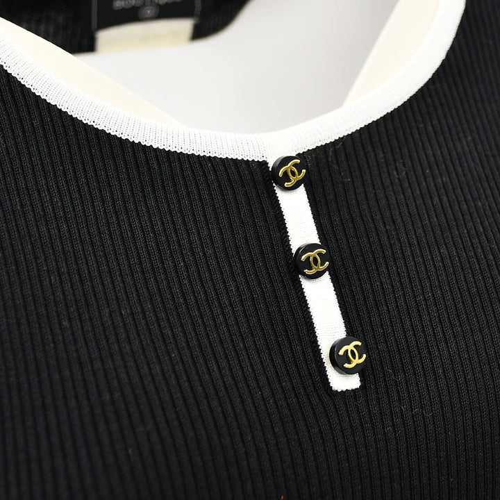 Top Quality Chanel Spring 1995 T-shirt Black 95P #42
