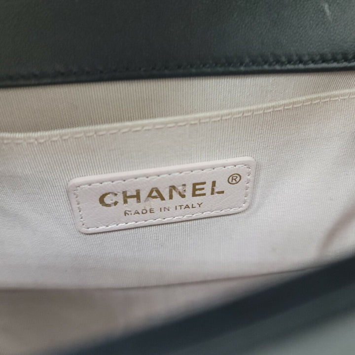 Chanel Boy Shopper