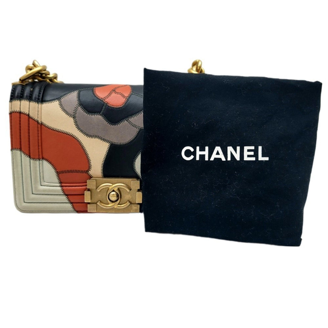 Chanel Boy Shopper