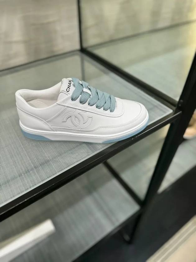 Calfskin Low Top Sneakers White Chanel