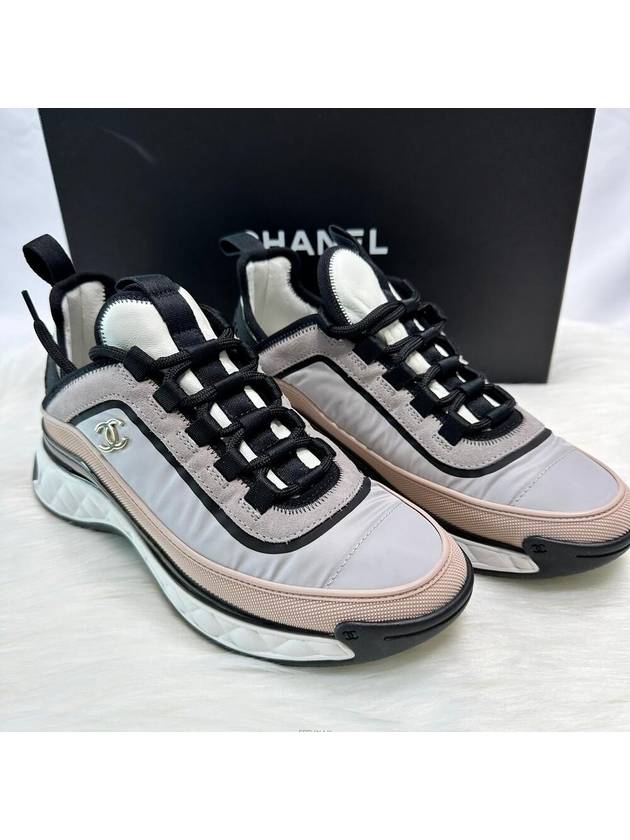 CC Logo Mixed Fiber Low Top Sneakers Light Grey Pink Chanel