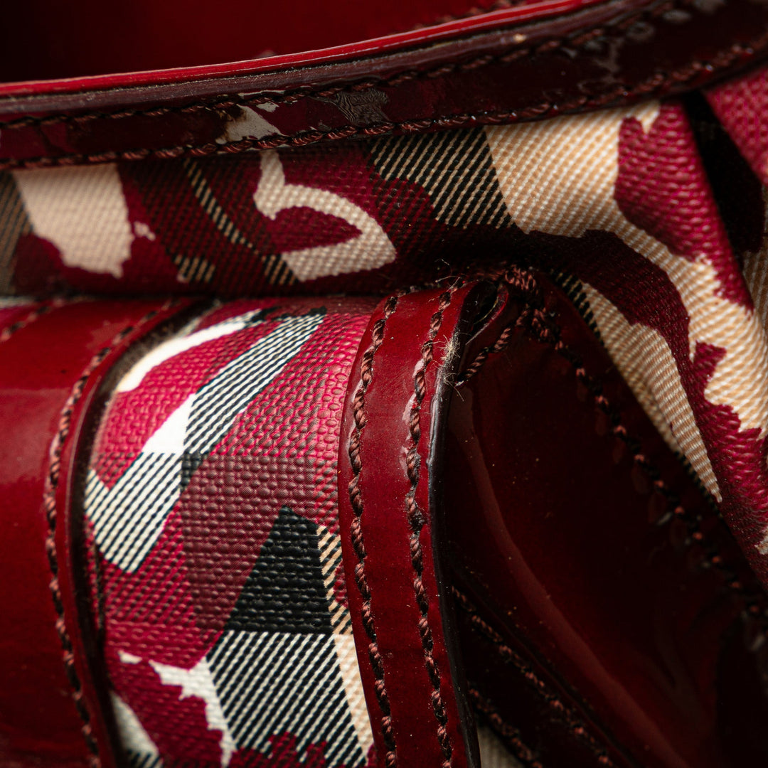 BURBERRY House Check Hearts Shoulder Bag