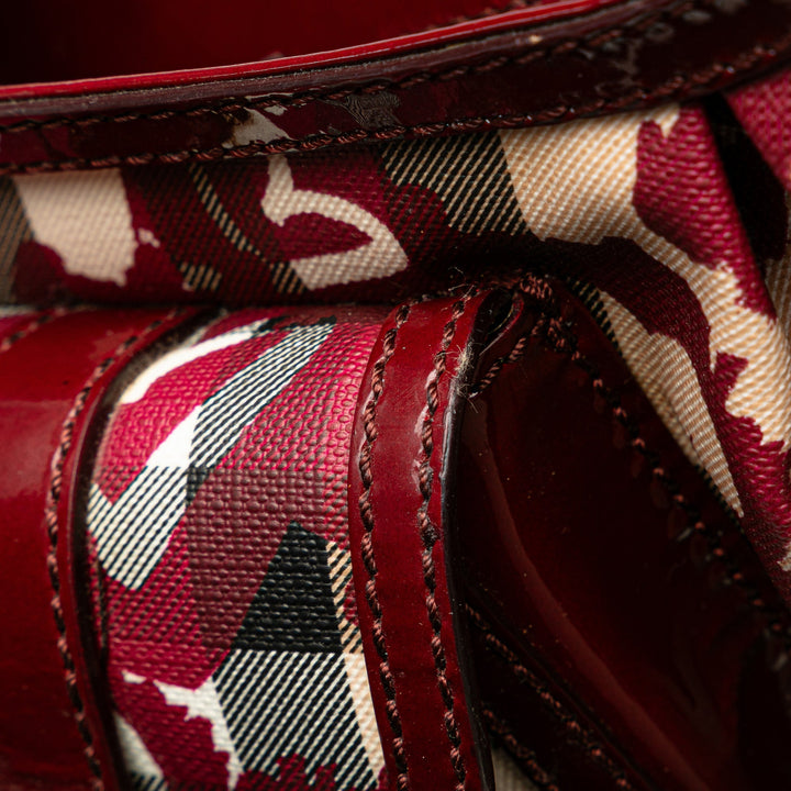 BURBERRY House Check Hearts Shoulder Bag