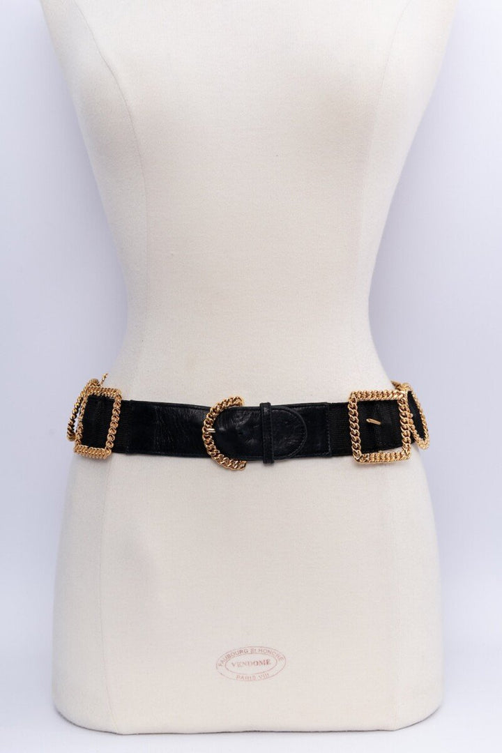 Ceinture noire et dor√©e Chanel